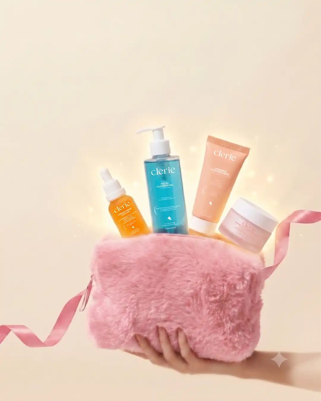 Clerie 4’lü Cilt Bakım Seti ve Pembe Peluş Çanta